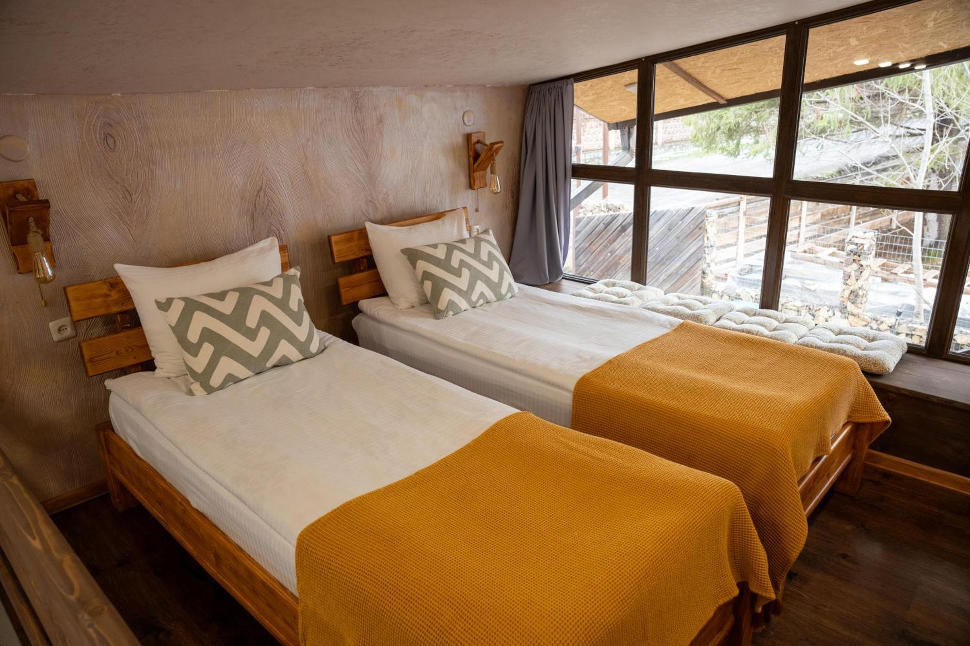 Ecolife Lodge Hotel & Restaurant Stepanawan Exterior foto